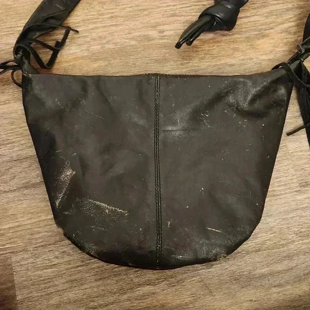 Suede Fringe and Studs black hobo bag vintage 80's